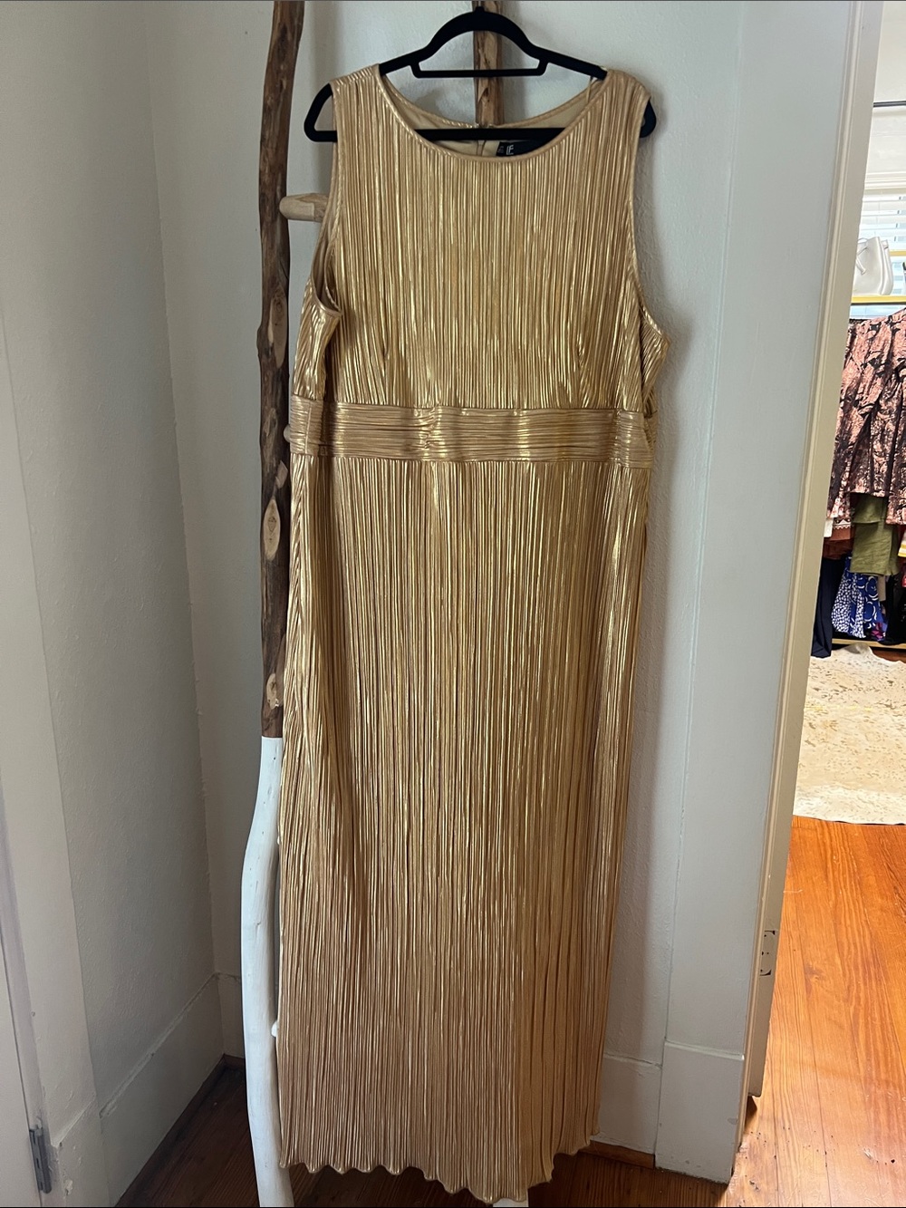 Leslie Fay Metallic Gold Pleated Maxi Dress Evening Gown MOB Wedding 24 Prom